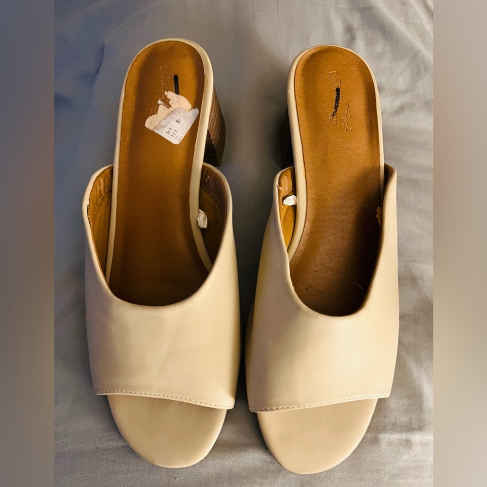 Beige slide sandals